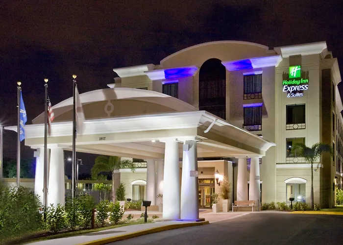 Holiday Inn Express Hotel & Suites Tampa-Usf-Busch Gardens By Ihg