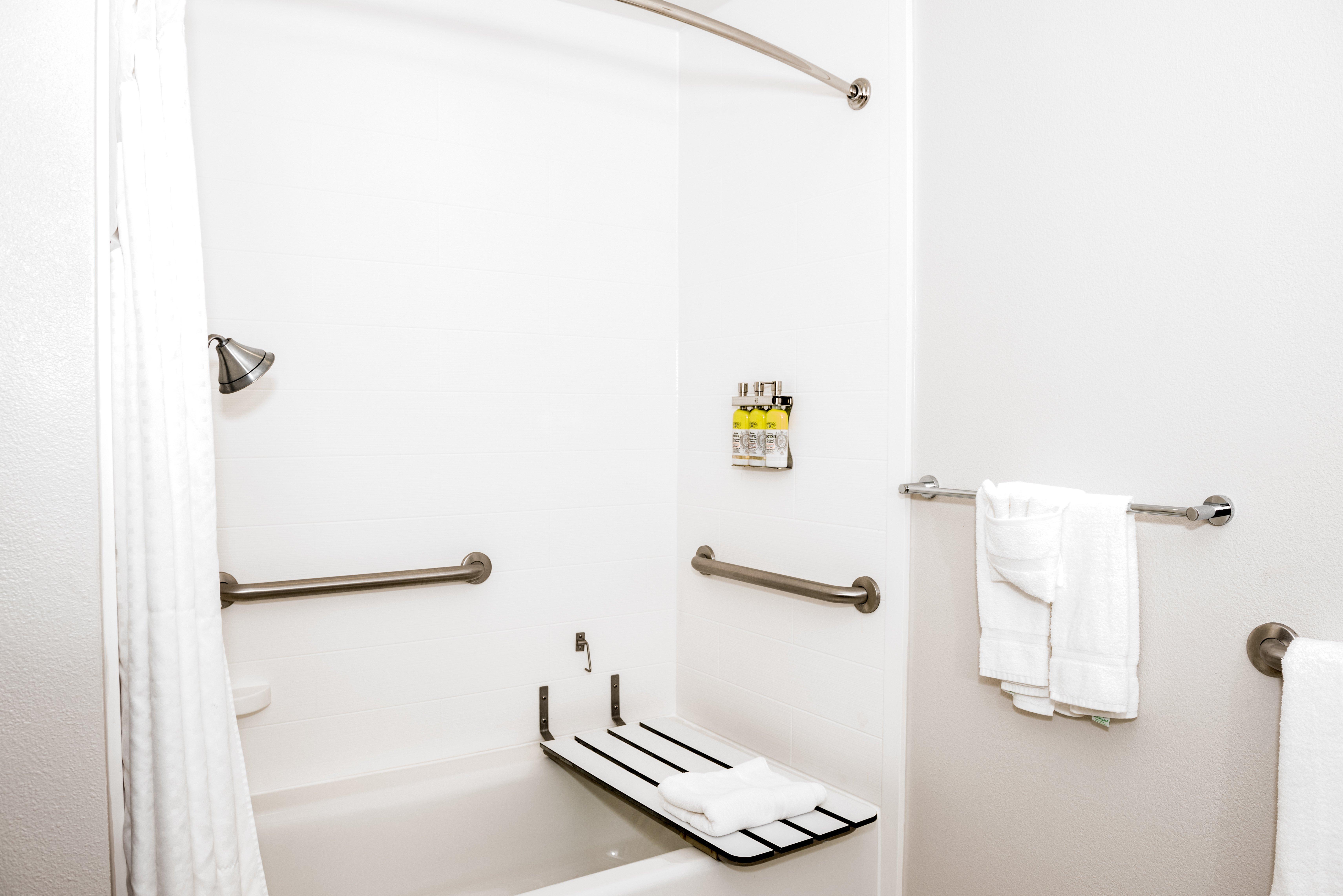 Express & Tampa-usf-busch Gardens By Ihg 2*