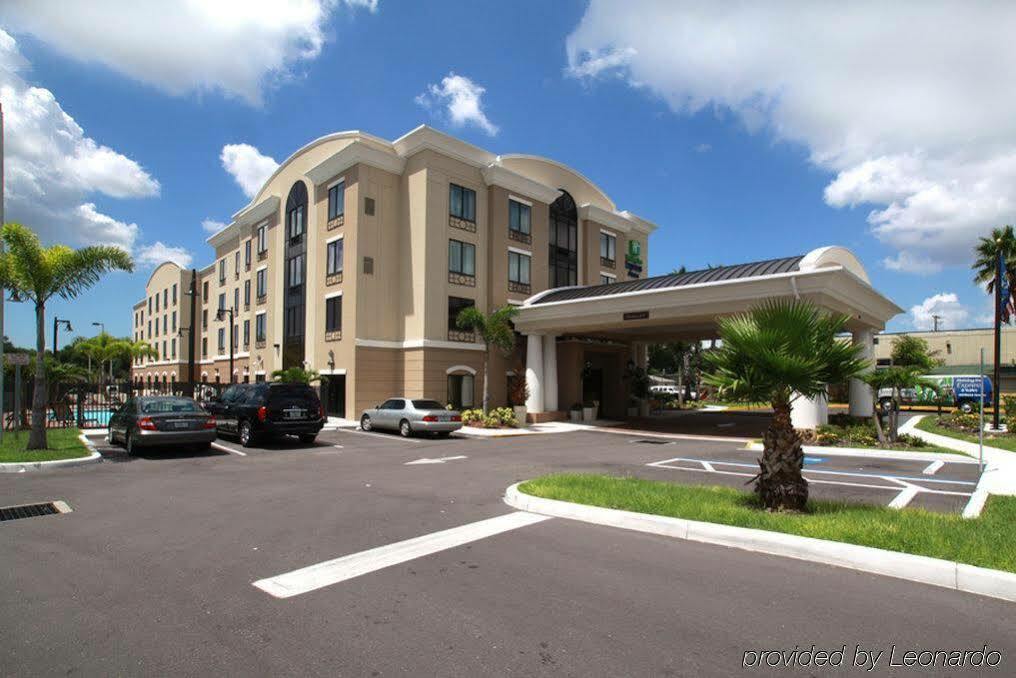 Hotel Express & Tampa-usf-busch Gardens By Ihg